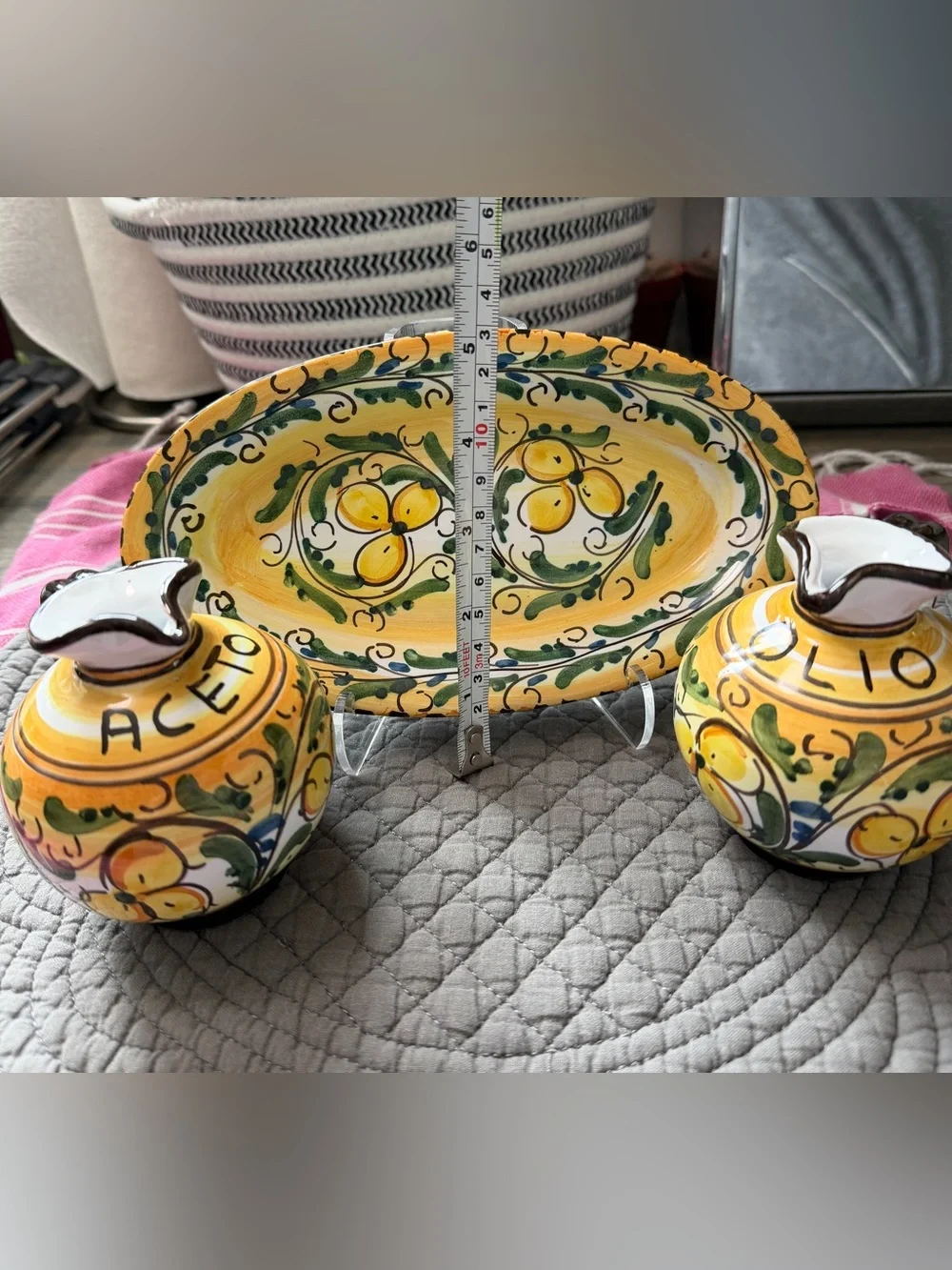 Hand-Painted Italian-Style Ceramic Serving Platter in Yellow & Green - Picture 7 of 8